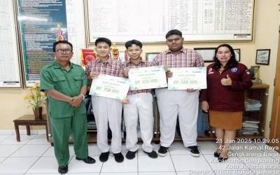 PENGHARGAAN SISWA BERPRESTASI BERSAMA PT.GAYA MAKMUR MOBIL
